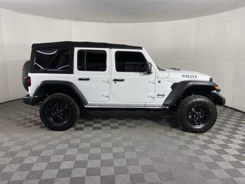 2024 Jeep Wrangler 4xe Willys