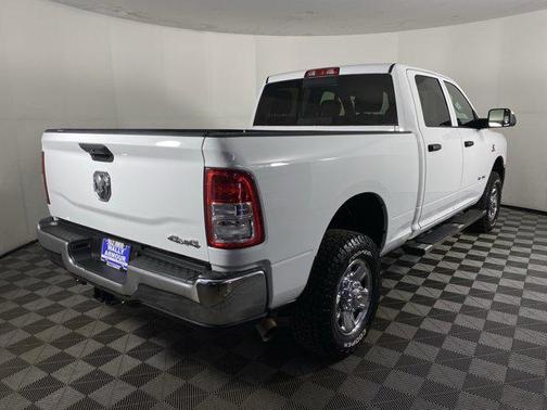 2021 RAM 3500 Tradesman Crew Cab 4x4 6'4' Box
