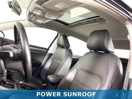 2017 Volkswagen Passat 1.8T SE