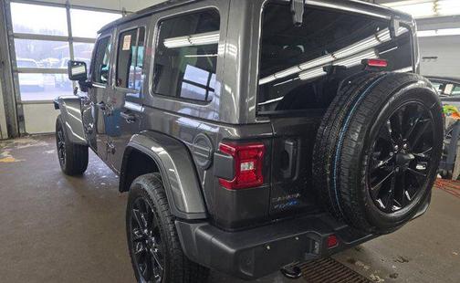 2025 Jeep Wrangler 4xe Sahara