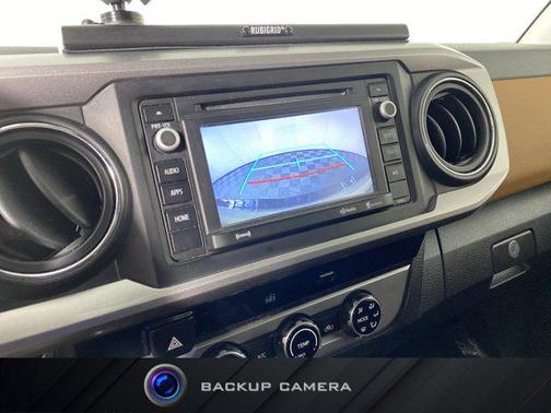 Tan 2017 Toyota Tacoma SR5