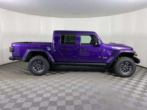 Reign 2026 Jeep Gladiator Mojave 4x4