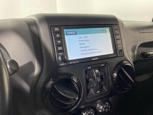 Black Clearcoat 2014 Jeep Wrangler Unlimited Altitude