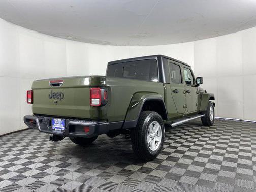 2022 Jeep Gladiator Sport S
