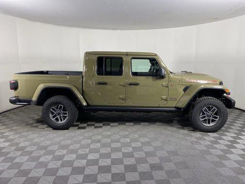 2025 Jeep Gladiator Mojave X