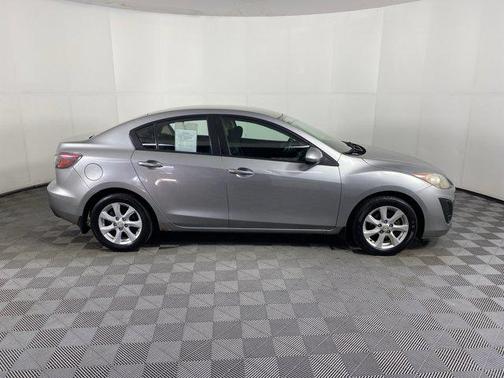 2011 Mazda Mazda3 i Touring