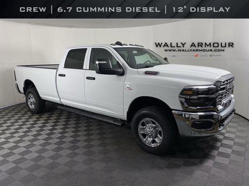 2025 RAM 2500 Tradesman Crew Cab 4x4 8' Box