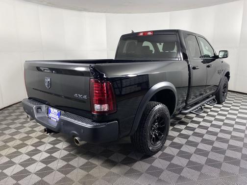 Diamond Black Crystal Pearlcoat 2021 RAM 1500 Classic Warlock Quad Cab 4x4 6'4' Box