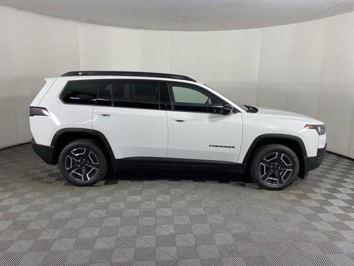 Bright White Clearcoat 2026 Jeep Cherokee Limited