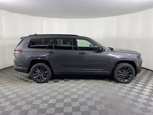 Baltic Gray Metallic Clearcoat 2026 Jeep Grand Cherokee L Limited