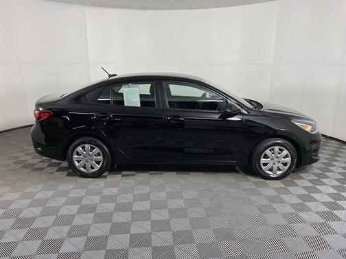 2022 Kia Rio LX
