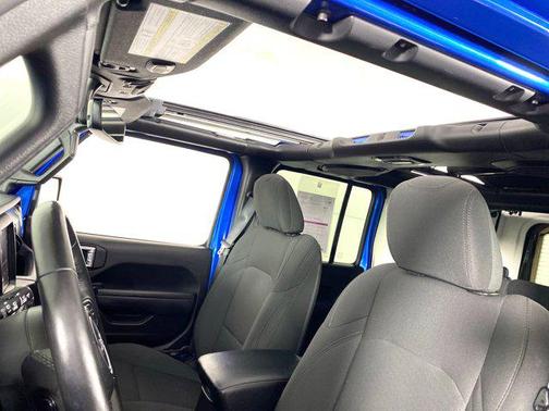 2022 Jeep Wrangler Willys