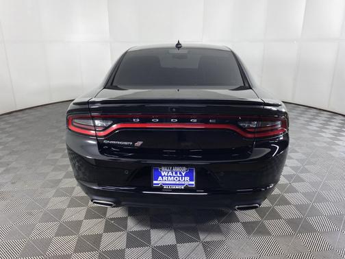 Pitch Black Clearcoat 2020 Dodge Charger SXT