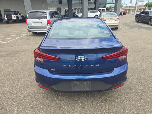 Lakeside Blue 2020 Hyundai ELANTRA SE