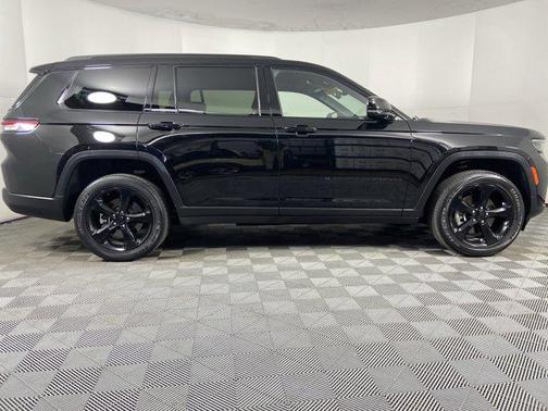 2022 Jeep Grand Cherokee L Altitude