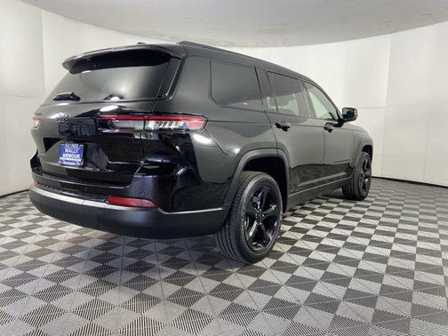 2022 Jeep Grand Cherokee L Altitude