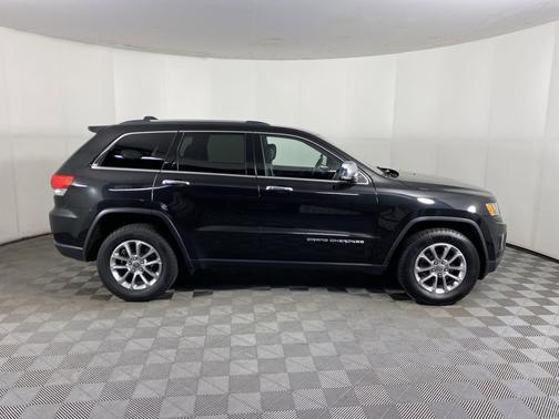 Brilliant Black Crystal Pearlcoat 2015 Jeep Grand Cherokee Limited