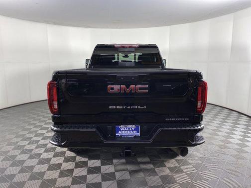 2023 GMC Sierra 2500 Denali