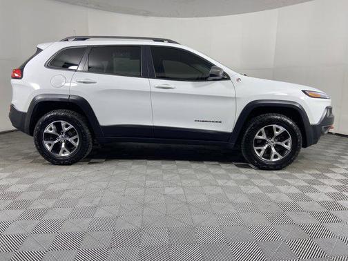 2017 Jeep Cherokee Trailhawk