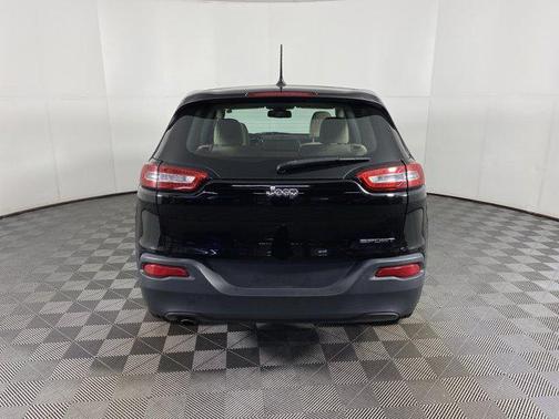 2017 Jeep Cherokee Sport