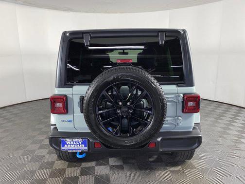 Earl Clearcoat 2023 Jeep Wrangler 4xe Sahara