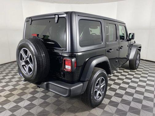 2022 Jeep Wrangler Unlimited Sport