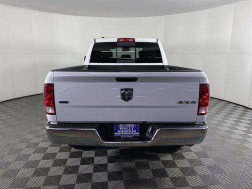 2018 RAM 1500 SLT