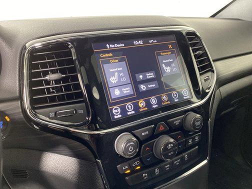 2019 Jeep Grand Cherokee Upland