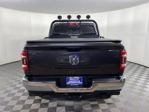 2020 RAM 2500 Tradesman Crew Cab 4X4 6'4' Box