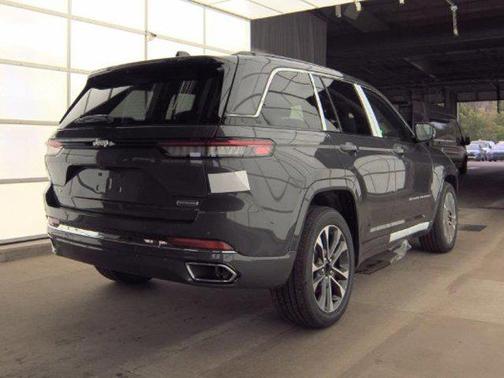 2025 Jeep Grand Cherokee Overland
