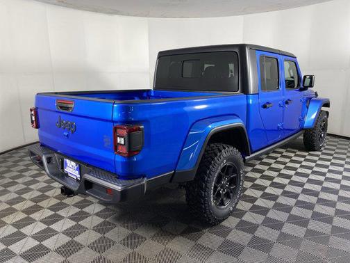 2026 Jeep Gladiator Willys 4x4