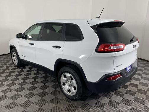 Bright White Clearcoat 2016 Jeep Cherokee Sport
