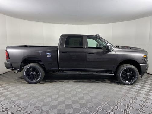 Granite Crystal Metallic Clearcoat 2026 RAM 2500 Black Express Crew Cab 4x4 6'4' Box