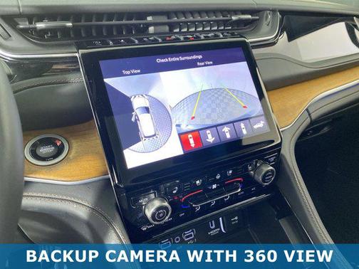 2023 Jeep Grand Cherokee Summit
