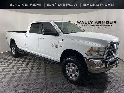 Bright White Clearcoat 2017 RAM 2500 Big Horn Crew Cab 4x4 8' Box