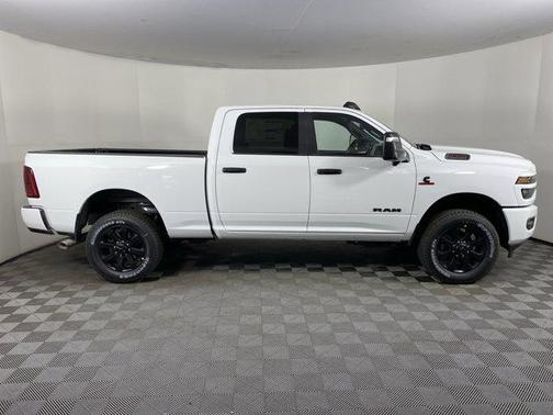 2025 RAM 2500 Big Horn Crew Cab 4x4 6'4' Box