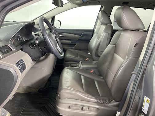 Modern Steel Metallic 2016 Honda Odyssey Touring