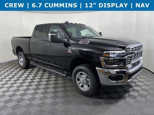 2025 RAM 2500 Tradesman Crew Cab 4x4 6'4' Box