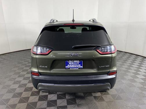 Olive Green Pearlcoat 2019 Jeep Cherokee Limited