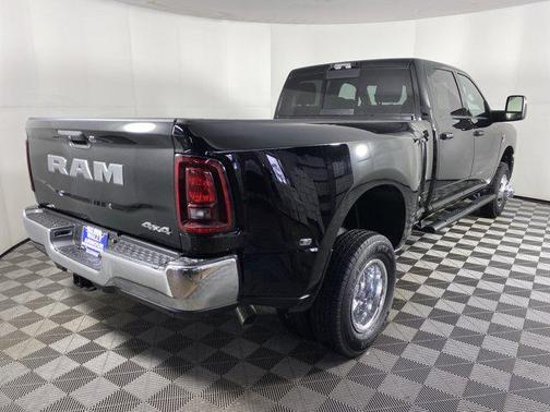2026 RAM 3500 Tradesman Crew Cab 4x4 8' Box