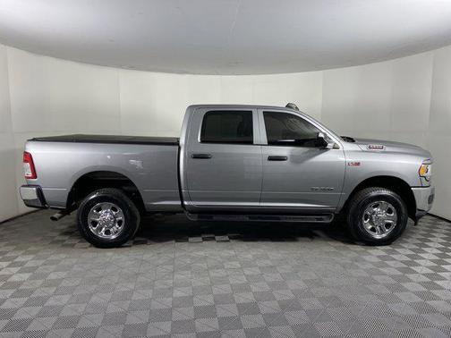 2019 RAM 2500 Tradesman Crew Cab 4x4 6'4' Box