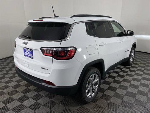 2025 Jeep Compass Latitude