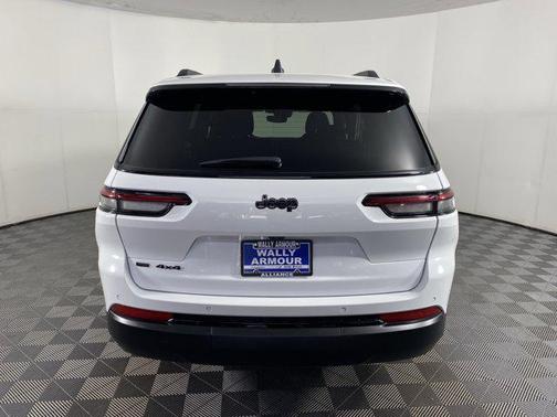 2022 Jeep Grand Cherokee L Altitude