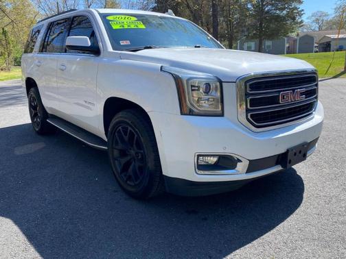 White 2016 GMC Yukon SLE
