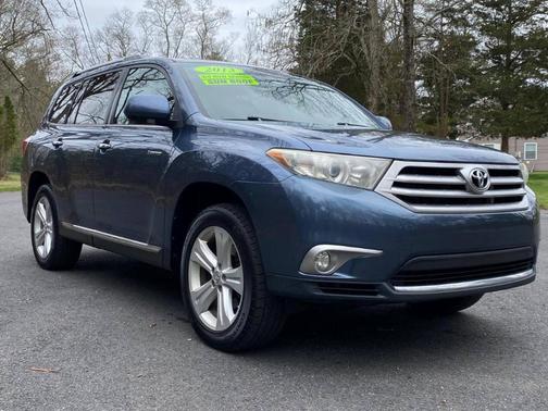 Blue 2013 Toyota Highlander Limited