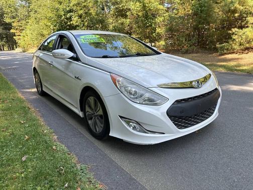 2013 Hyundai SONATA Hybrid Limited