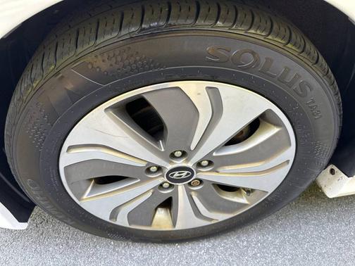 2013 Hyundai SONATA Hybrid Limited