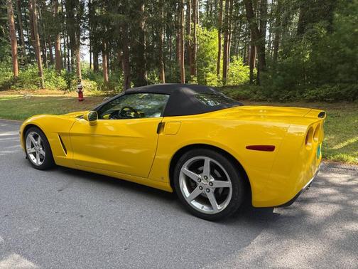 2006 Chevrolet Corvette Base