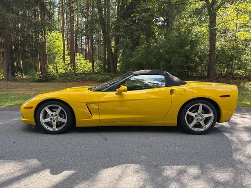 2006 Chevrolet Corvette Base