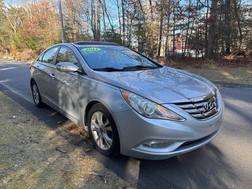 2011 Hyundai SONATA Limited